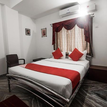 Oyo 14431 Sai Nivas Hotel Guwahati Eksteriør billede
