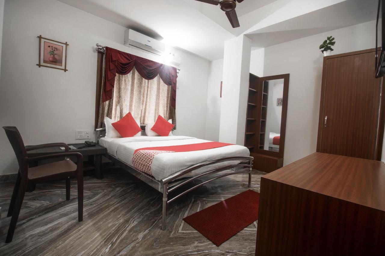 Oyo 14431 Sai Nivas Hotel Guwahati Eksteriør billede